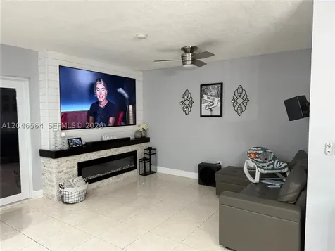 7151 W 3rd Court Hialeah FL 33014