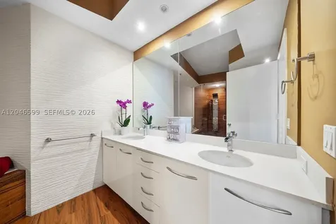 808 Brickell Key Drive Miami FL 33131
