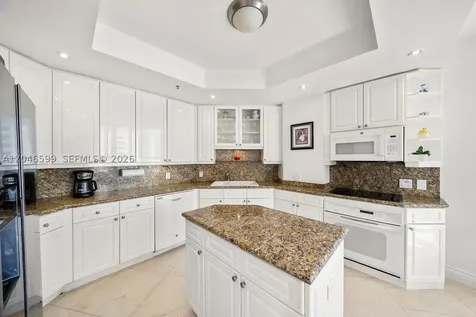 808 Brickell Key Drive Miami FL 33131