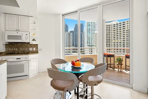 808 Brickell Key Drive Miami FL 33131