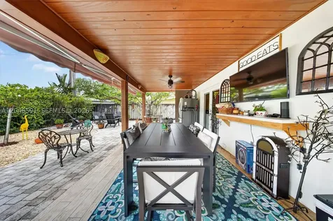 11180 SW 58th Terrace Miami FL 33173