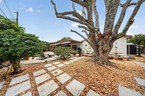 11180 SW 58th Terrace Miami FL 33173