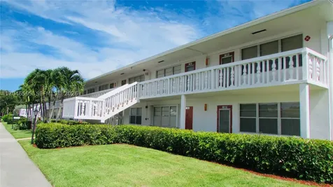 389 Tilford R Deerfield Beach FL 33442