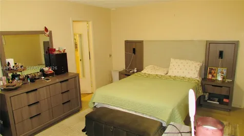 389 Tilford R Deerfield Beach FL 33442
