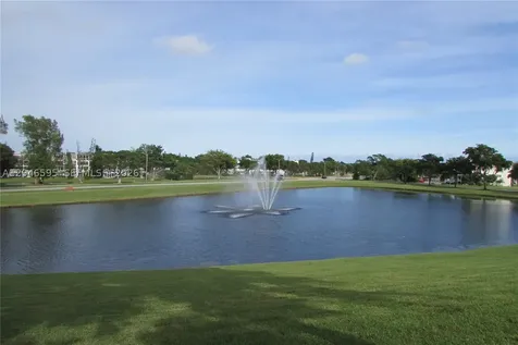 389 Tilford R Deerfield Beach FL 33442