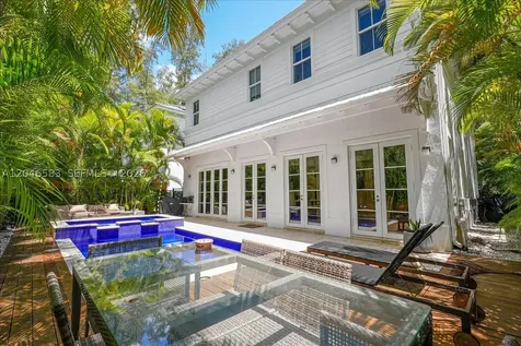 4734 Sunset Drive Miami FL 33143