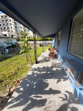 2510 NE 181st Street North Miami Beach FL 33160