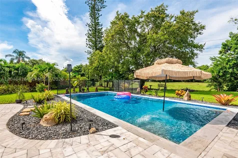 16736 SW 5th Way Weston FL 33326