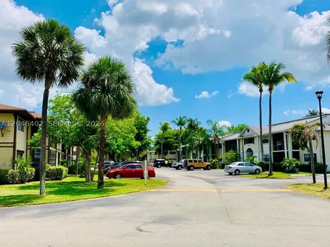 809 NE 199th Street Miami FL 33179