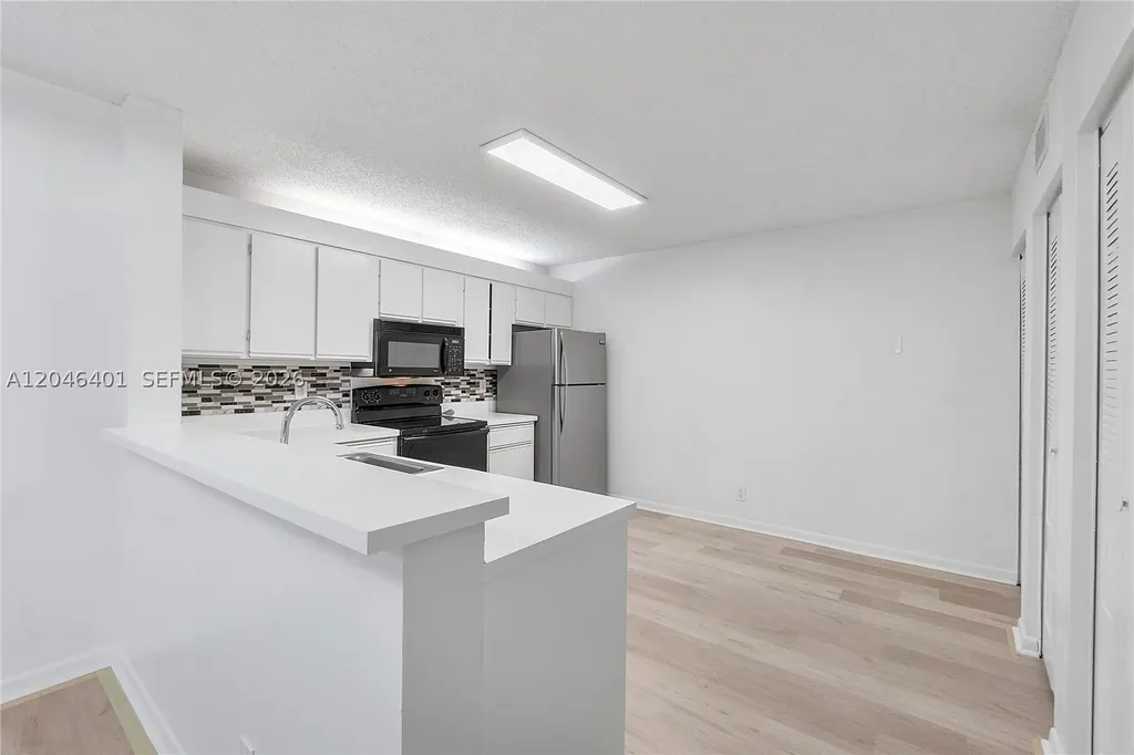 5661 Riverside Drive Coral Springs FL 33067