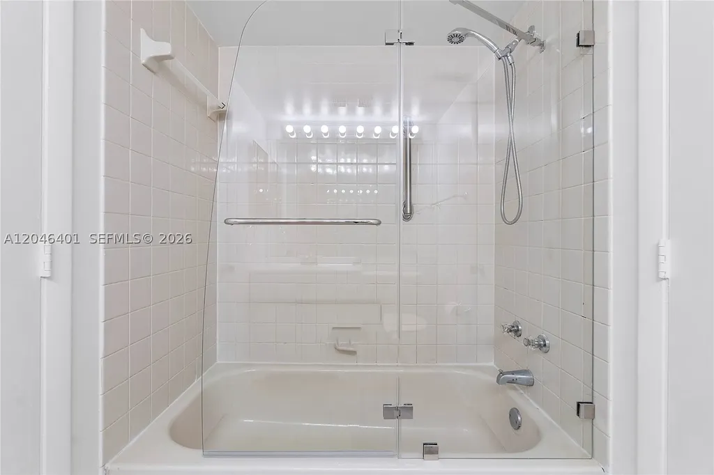 5661 Riverside Drive Coral Springs FL 33067