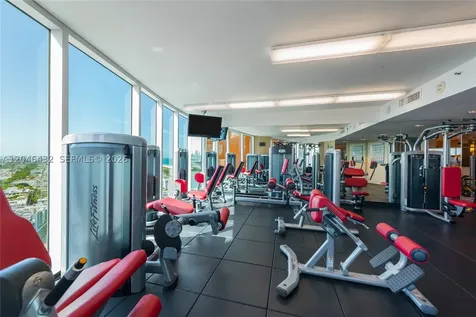 300 S Pointe Drive Miami Beach FL 33139