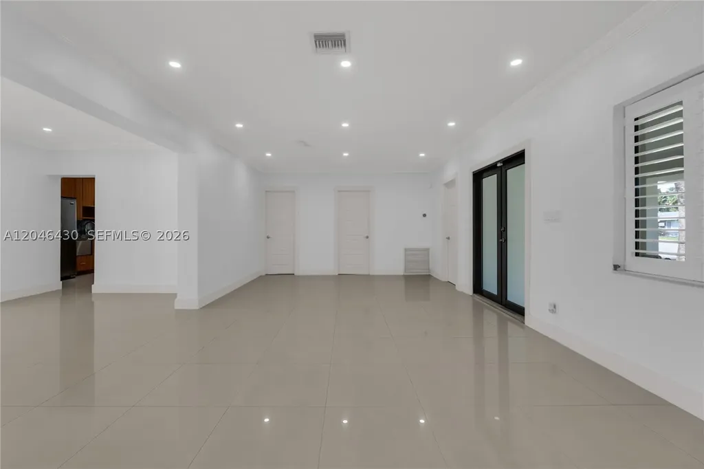 549 NE 12th Avenue Fort Lauderdale FL 33301