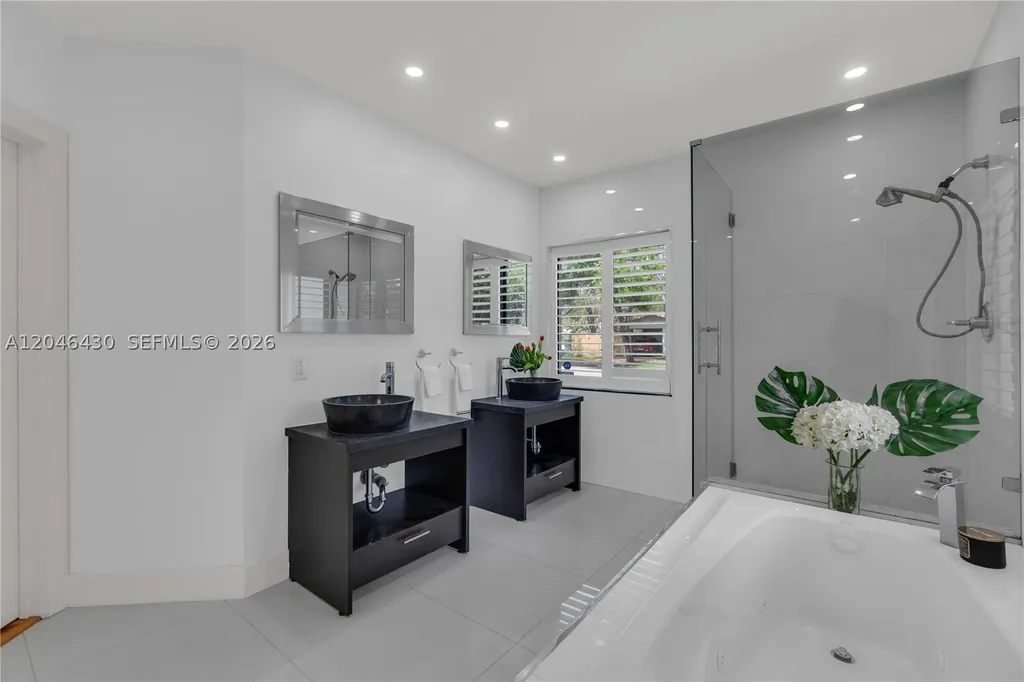 549 NE 12th Avenue Fort Lauderdale FL 33301