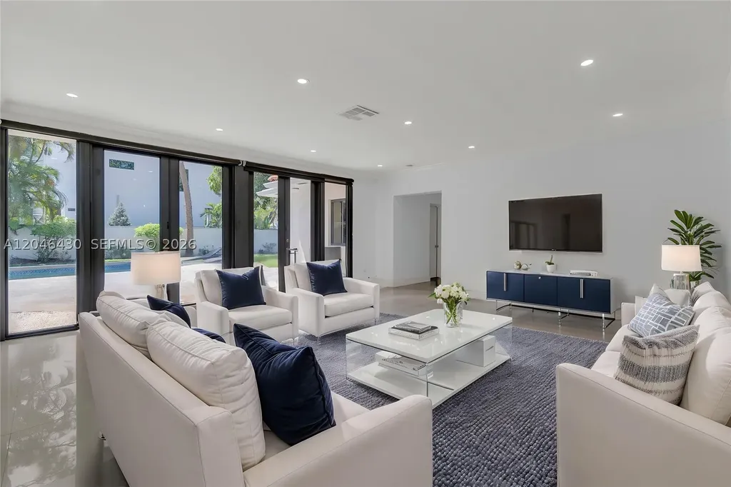 549 NE 12th Avenue Fort Lauderdale FL 33301