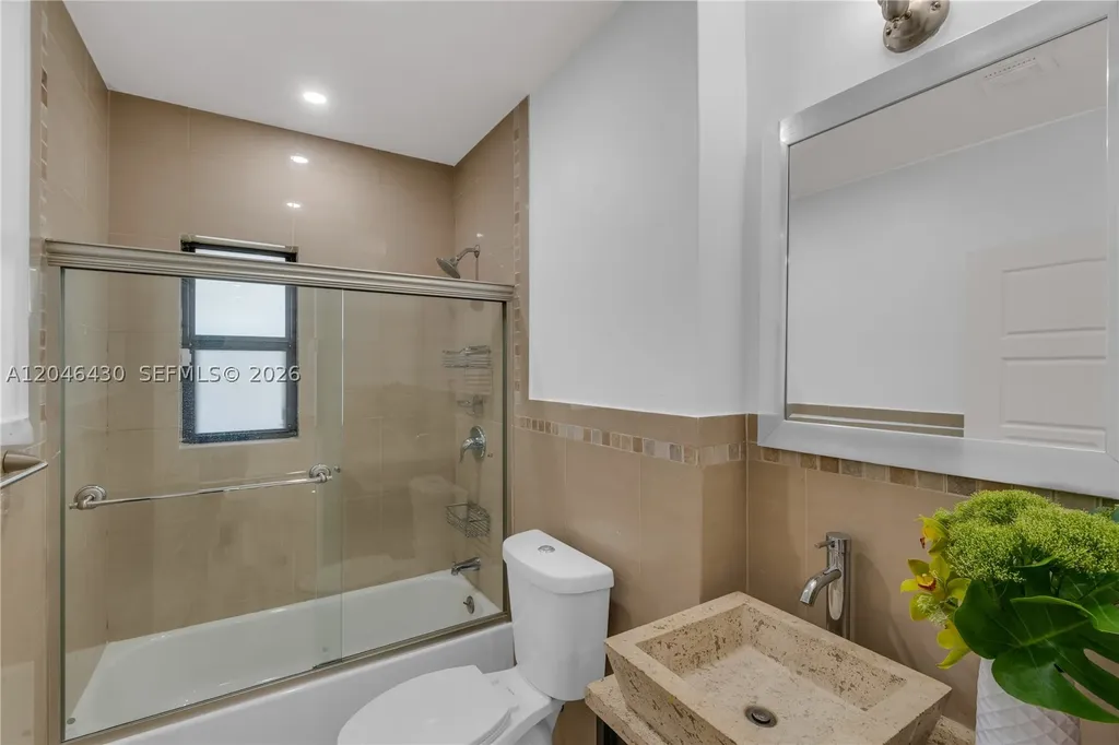549 NE 12th Avenue Fort Lauderdale FL 33301