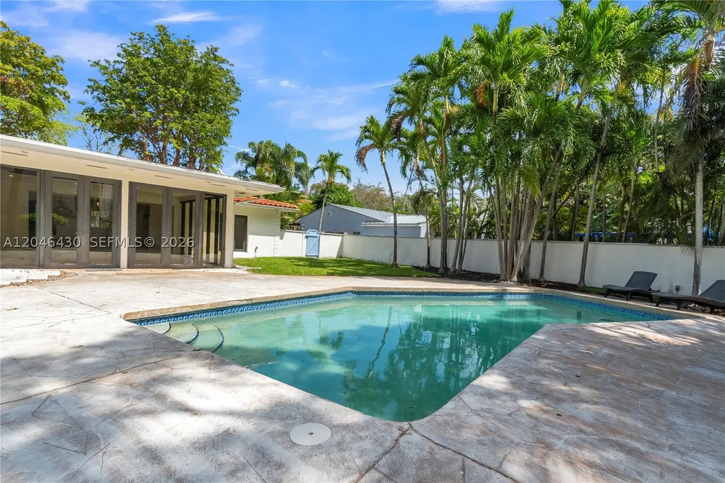 549 NE 12th Avenue Fort Lauderdale FL 33301