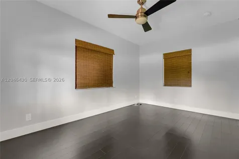 549 NE 12th Avenue Fort Lauderdale FL 33301