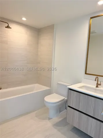 77 SE 5th Street Miami FL 33131