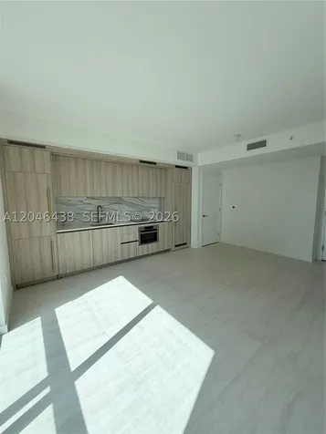 77 SE 5th Street Miami FL 33131