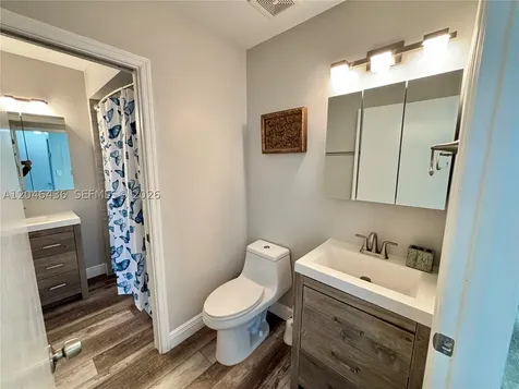 8769 SW 215th Terrace Cutler Bay FL 33189