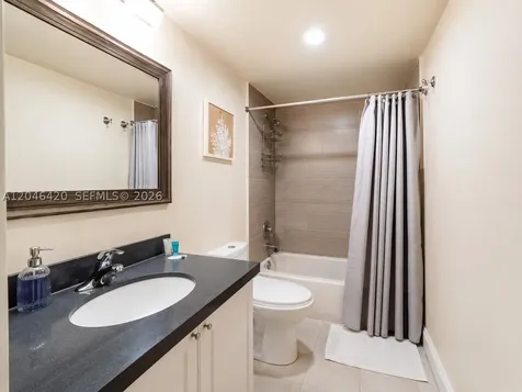19370 Collins Avenue Sunny Isles Beach FL 33160