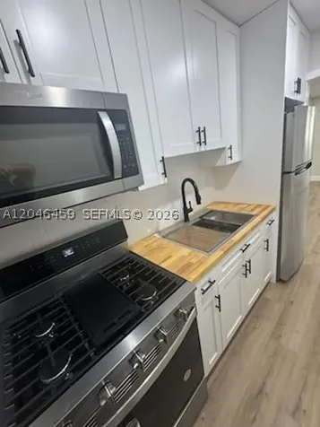 6805 SW 88th Street Pinecrest FL 33156