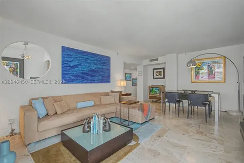 2555 Collins Avenue Miami Beach FL 33140