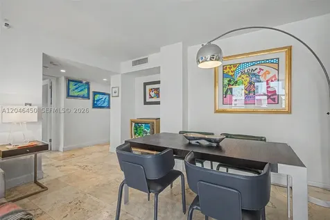2555 Collins Avenue Miami Beach FL 33140