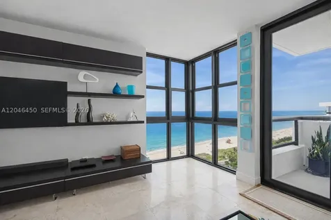 2555 Collins Avenue Miami Beach FL 33140