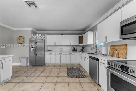 20076 SW 190th Street Miami FL 33187