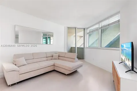 300 S Pointe Drive Miami Beach FL 33139