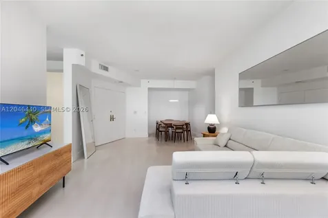 300 S Pointe Drive Miami Beach FL 33139