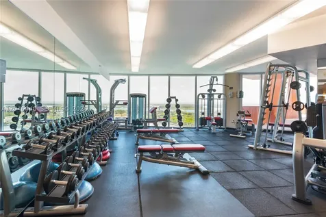 300 S Pointe Drive Miami Beach FL 33139