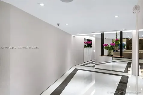 300 S Pointe Drive Miami Beach FL 33139