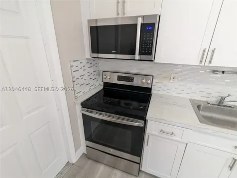 2300 Douglas Street Hollywood FL 33020
