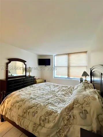 2899 Collins Avenue Miami Beach FL 33140