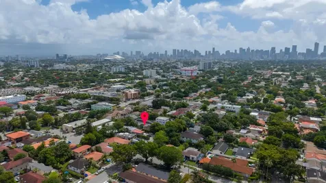 Miami FL 33135