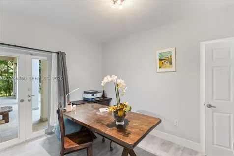 737 Alhambra Circle Coral Gables FL 33134