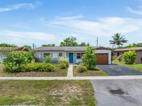 3620 NW 24th Street Lauderdale Lakes FL 33311