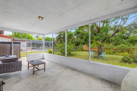 3620 NW 24th Street Lauderdale Lakes FL 33311