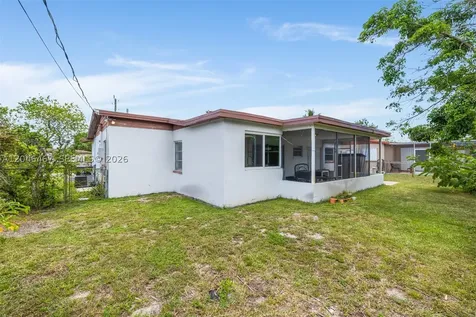 3620 NW 24th Street Lauderdale Lakes FL 33311