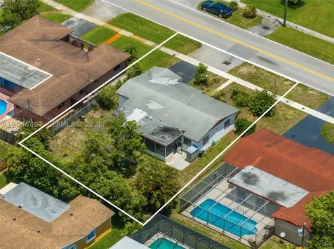 3620 NW 24th Street Lauderdale Lakes FL 33311