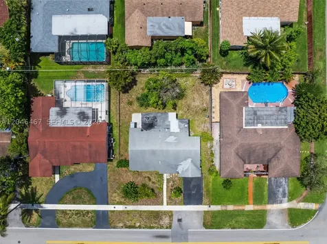 3620 NW 24th Street Lauderdale Lakes FL 33311
