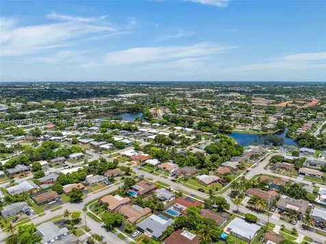 3620 NW 24th Street Lauderdale Lakes FL 33311