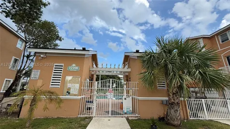 17720 NW 73rd Avenue Hialeah FL 33015