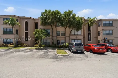 2846 S University Drive Davie FL 33328