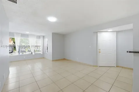 2846 S University Drive Davie FL 33328