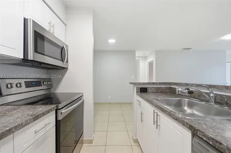 2846 S University Drive Davie FL 33328