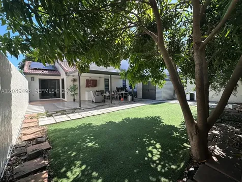 6633 NW 178th Terrace Hialeah FL 33015
